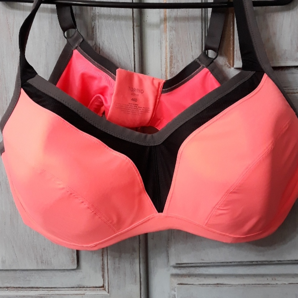 Torrid sports bra